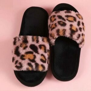 Women's Leopard Print Soft Warm Cozy Fuzzy Indoor /Outdoor Slippers